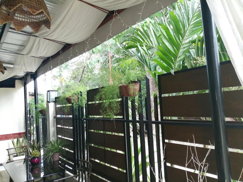 Cozy Inn Mactan マクタン エクステリア 写真